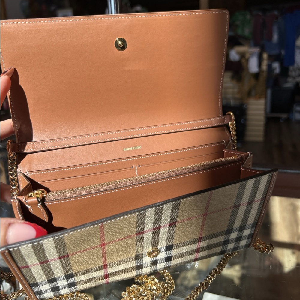 Burberry Tan Plaid Chain Crossbody with Gold Hardware - Picture 5 of 9